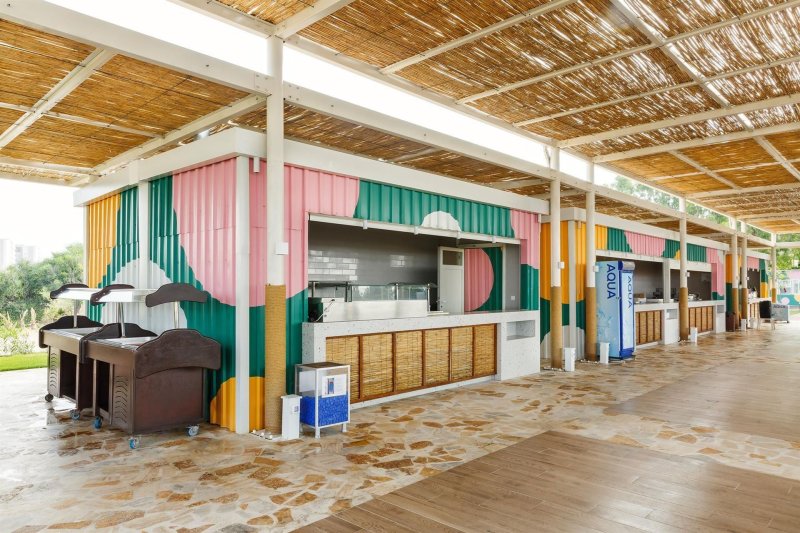 Antalya utazás Grand Park Lara