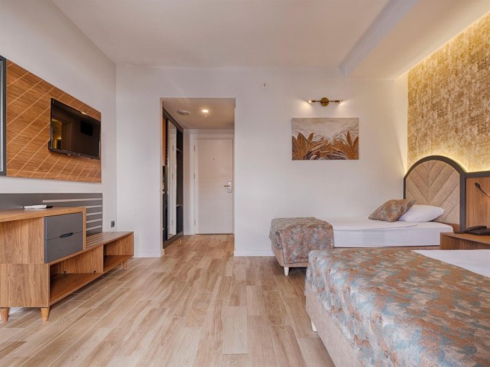 Standard Room Land View