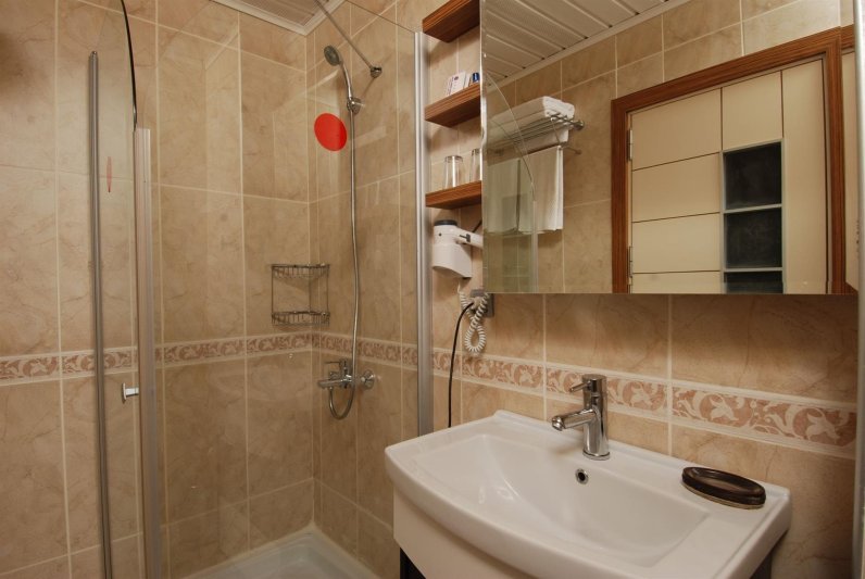 Standard Garden Large Room