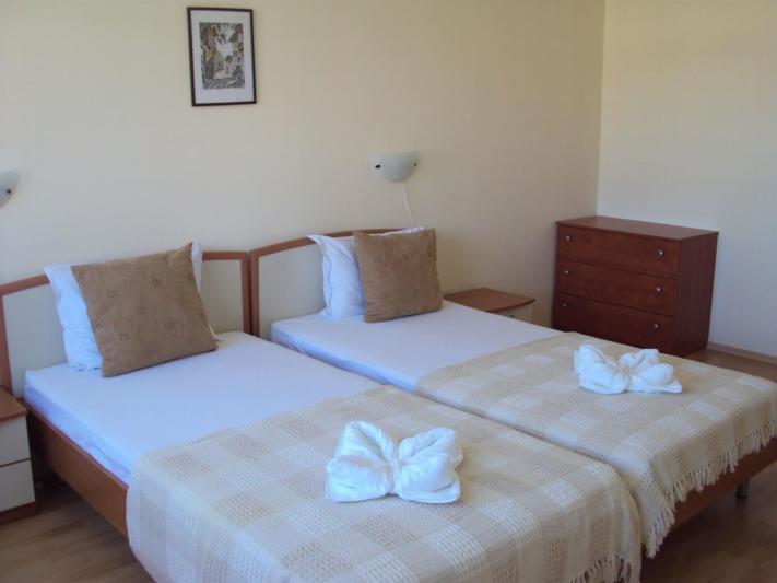 2 Bedroom Apartment