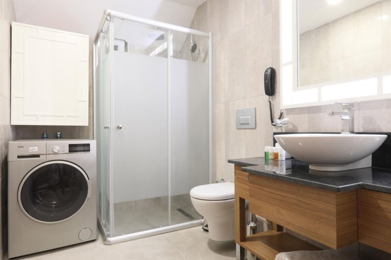 Deluxe Superior Suite