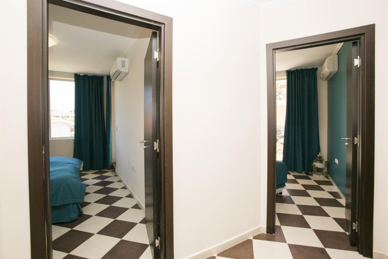 2 Bedroom App Pool View