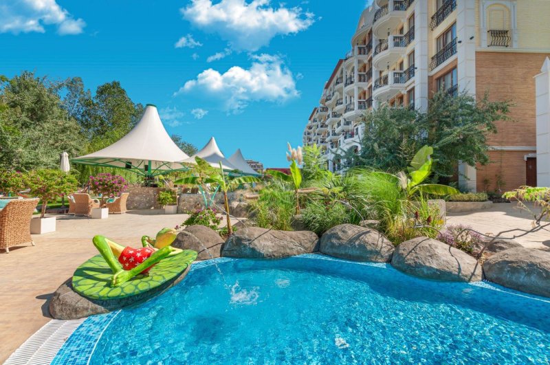 Harmony Suites Grand Resort 11 & 12 Napospart
