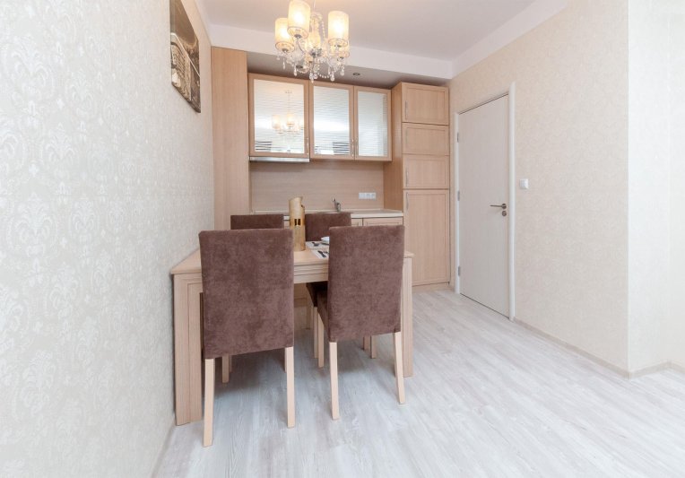 1 Bedroom Apartment