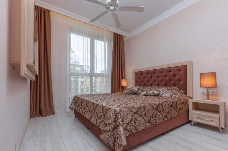 1 Bedroom Apartment