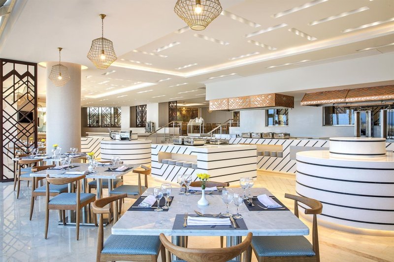 Hurghada utazás Hilton Hurghada Plaza