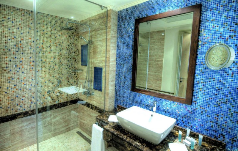 Standard Partial Sea View Room