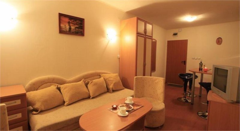 Napospart utazás Holiday Complex Rainbow 1