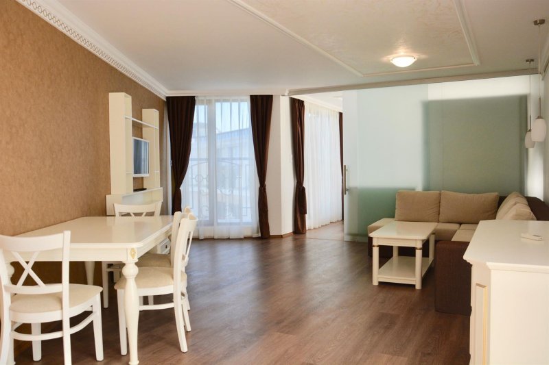 1 Bedroom Apartment