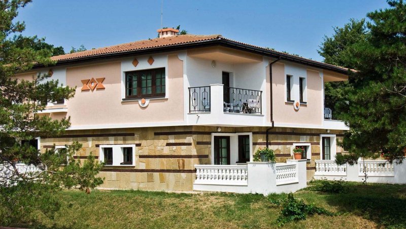 Napospart utazás Holiday Village