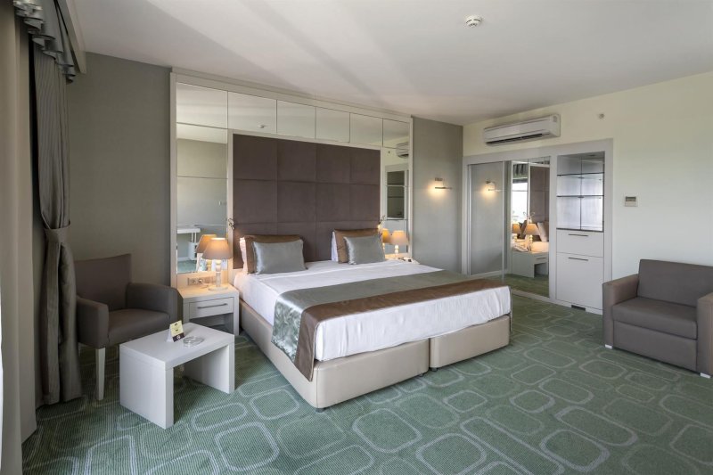 Resort Suite