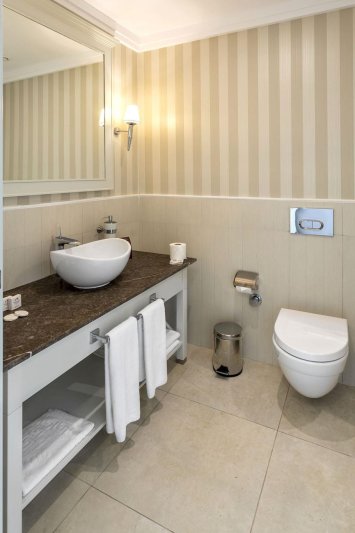 Resort Suite