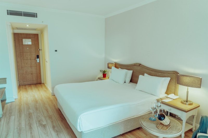 Standard Room Land View