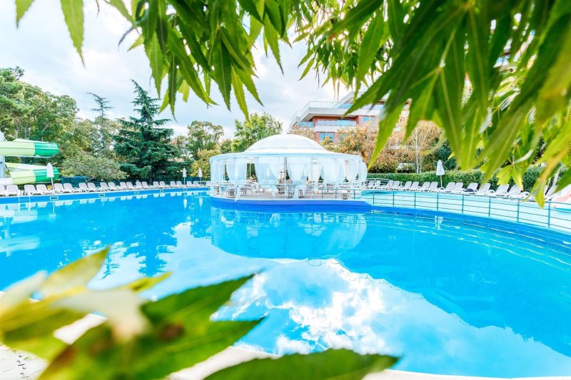 iHotel Napospart