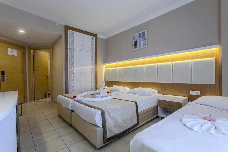 Standard Room Side Sea View