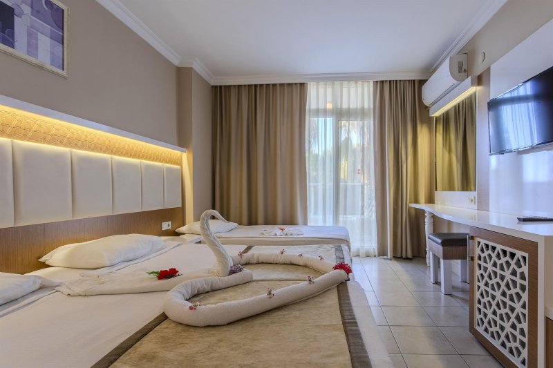 Standard Room Side Sea View