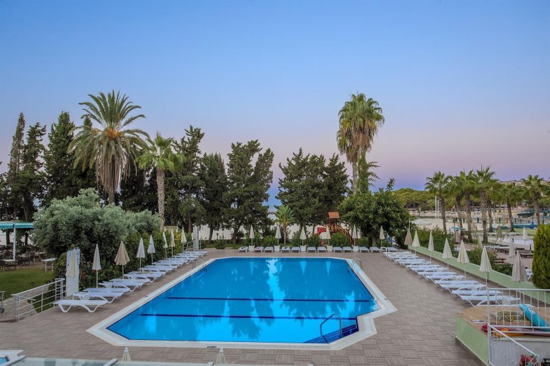 Alanya utazás Incekum Su Hotel