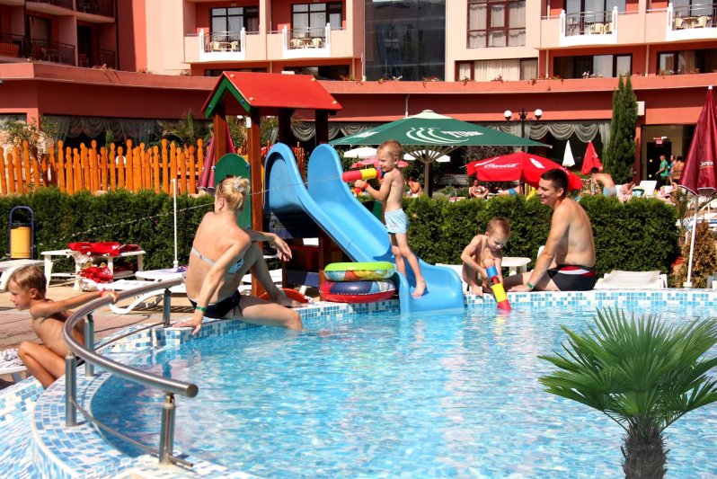 Napospart utazás Izola Paradise