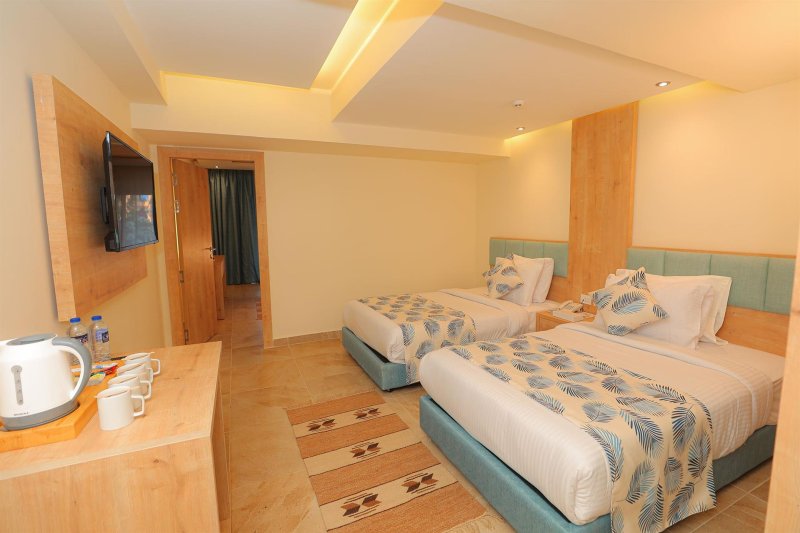 Deluxe Family Garden View Room