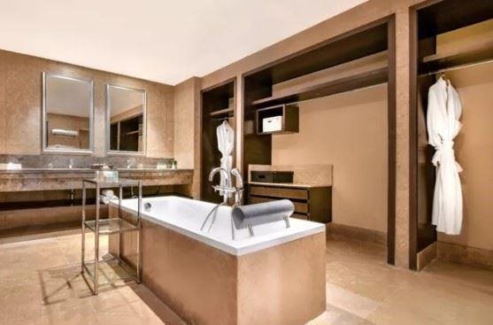 Executive Suite Sea View