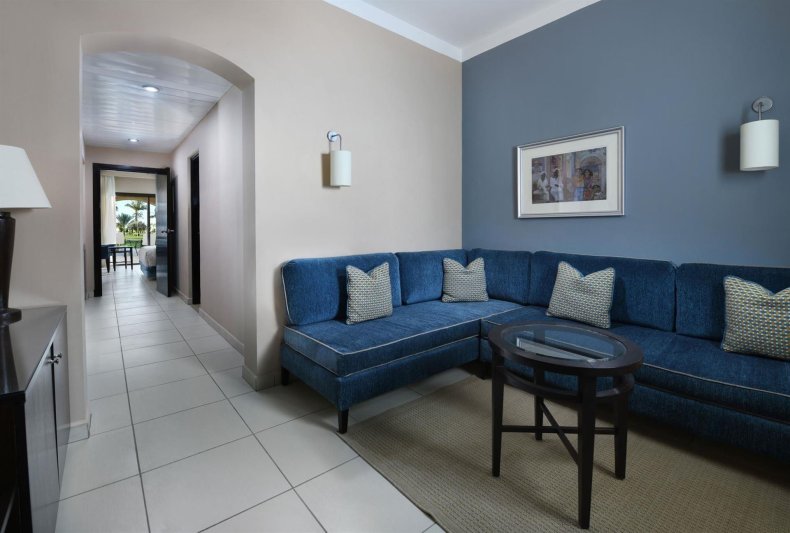 Family Deluxe Swim Up Room