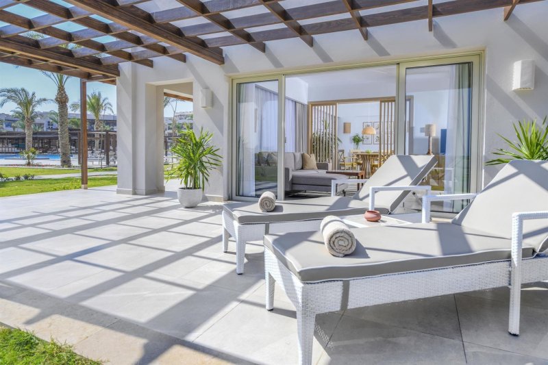 Suite Front Sea View Room