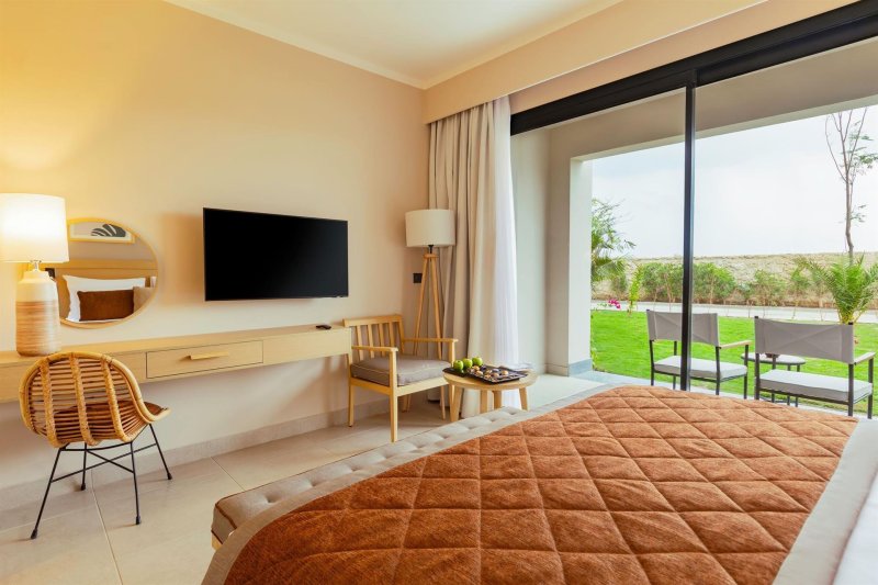 Deluxe Garden View Room