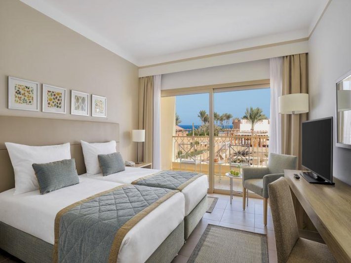 Superior Family Pool View Room