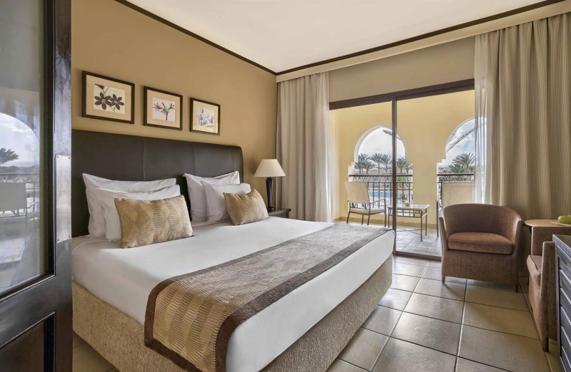 Deluxe Garden View Room