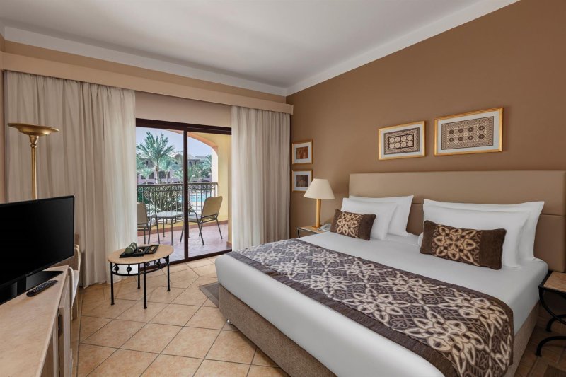 Superior Pool View Room