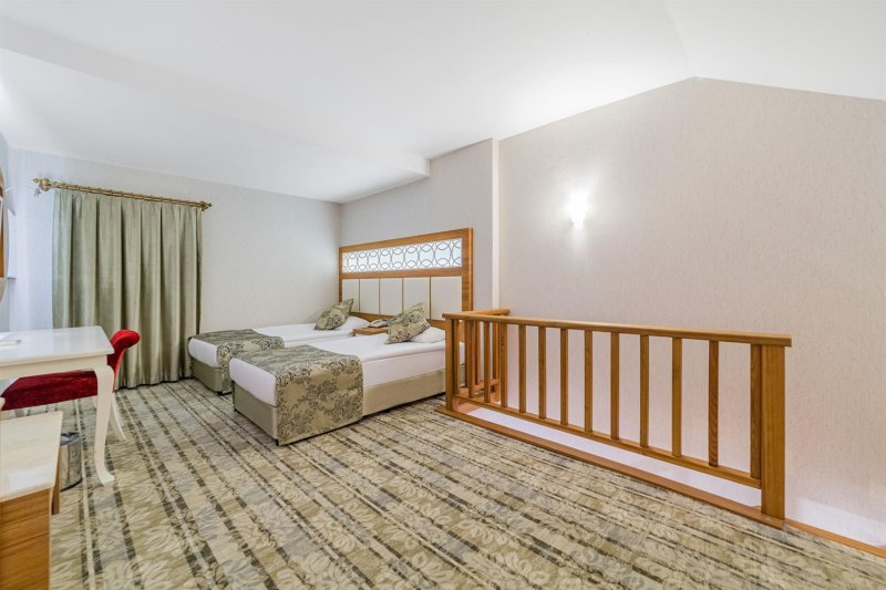 Main Building Family Room 2 Bedrooms + 1 Bathroom