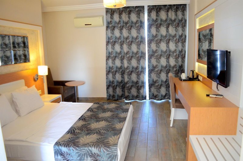 Standard Room Side Sea View