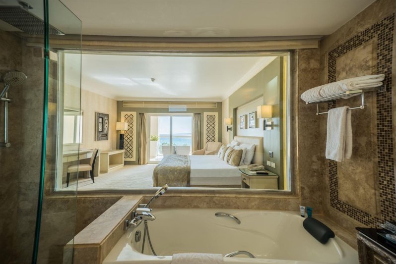 Deluxe Sea View Room