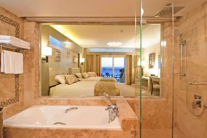 Deluxe Sea View Room
