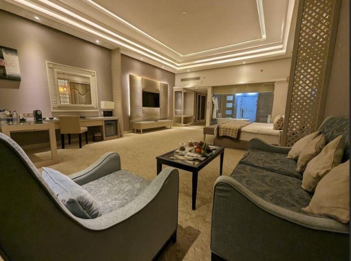 Swim Up Suite Pool View