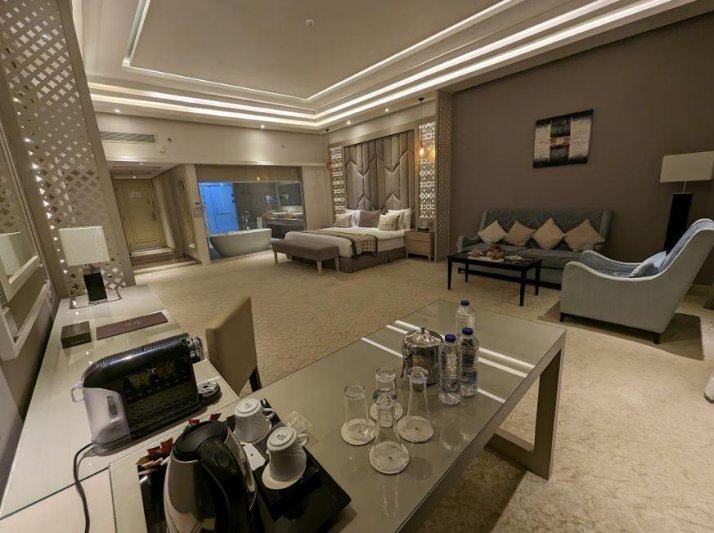 Swim Up Suite Pool View