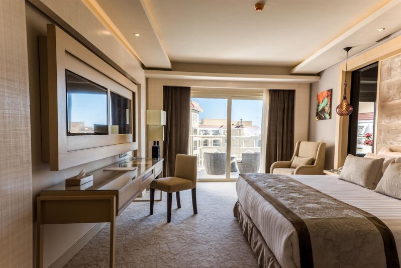 SUPERIOR MOUNTIAN/CITY VIEW ROOM