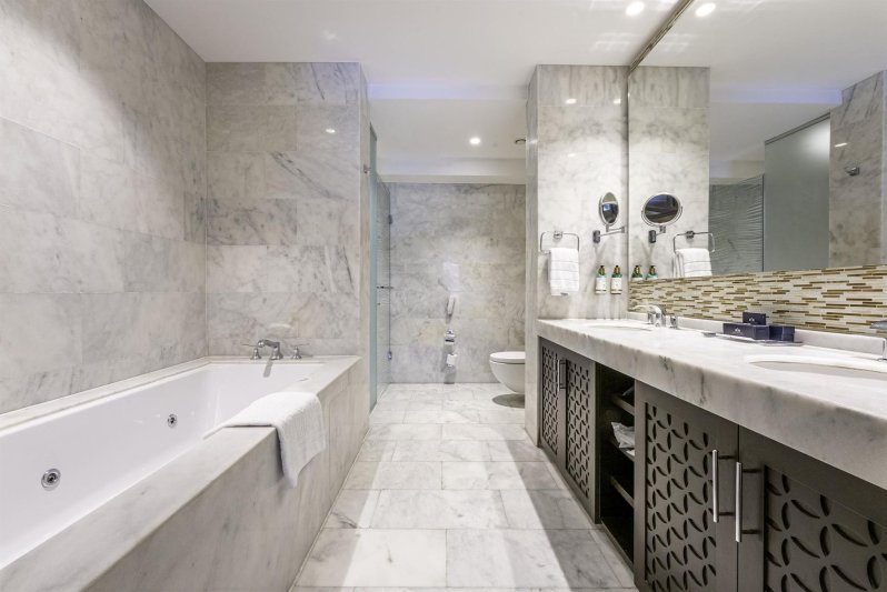 Duplex Swim Up Suite