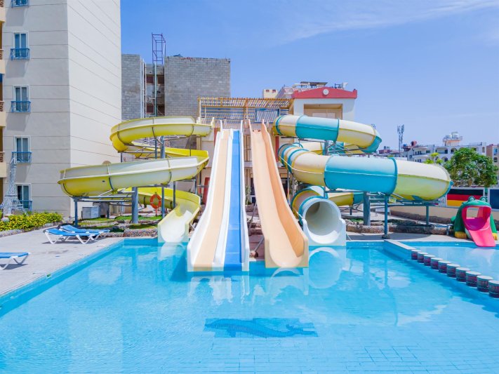 Kingtut Aqua Park Beach Resort Hurghada