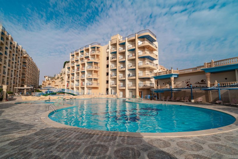 Hurghada utazás Kingtut Aqua Park Beach Resort