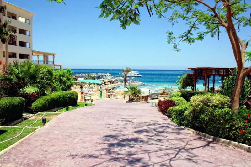 Kingtut Aqua Park Beach Resort Hurghada