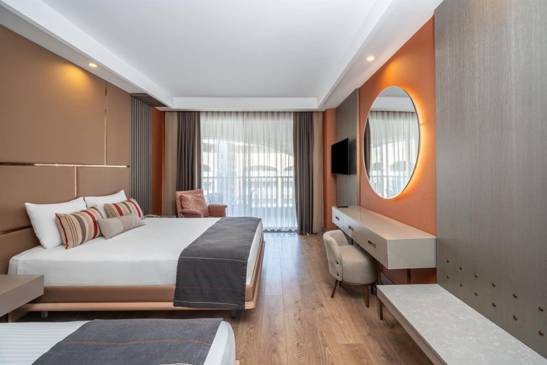 Standard Room Side Sea View