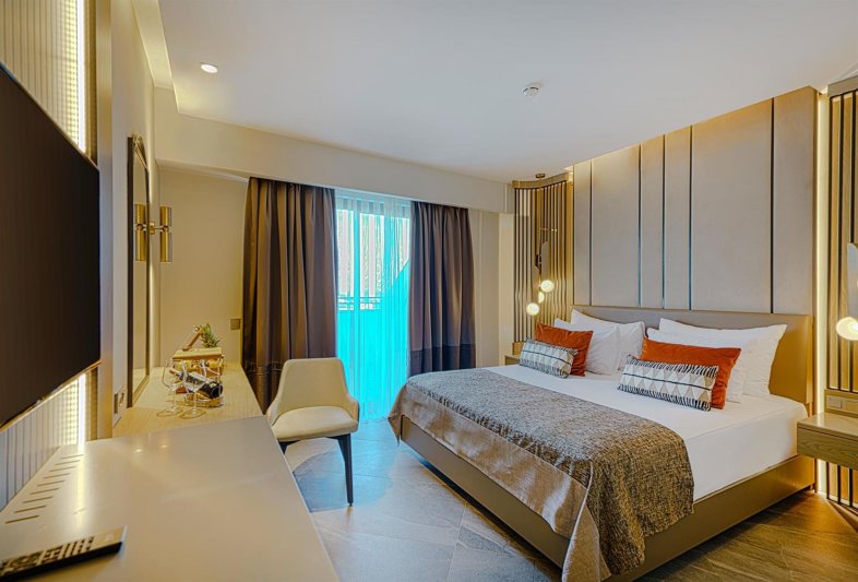 Standard Room Side Sea View