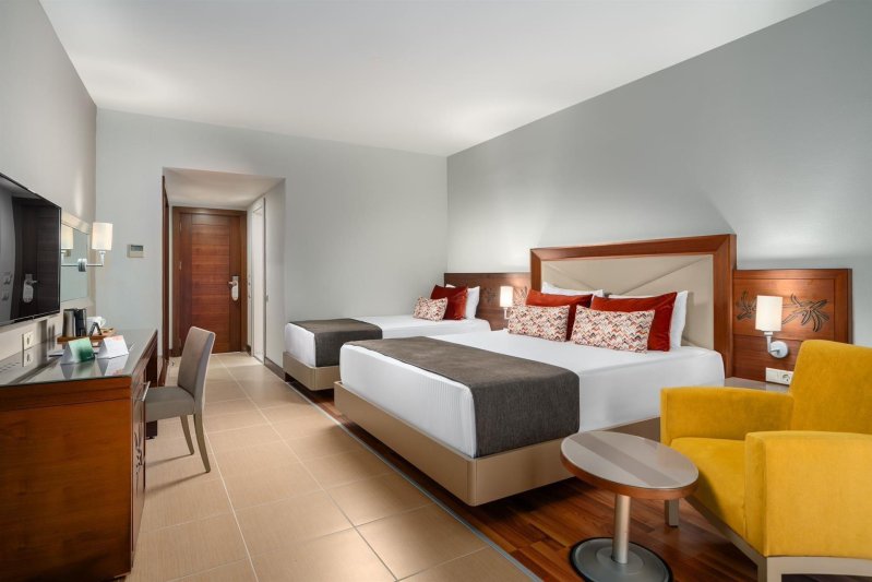 Jacuzzi Terrace Room