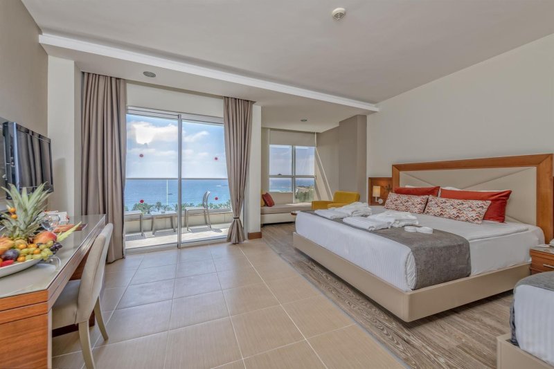 Junior Suite Sea View Room