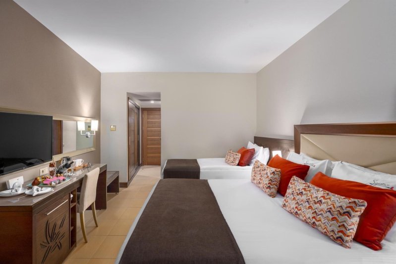 Standard Room Land View