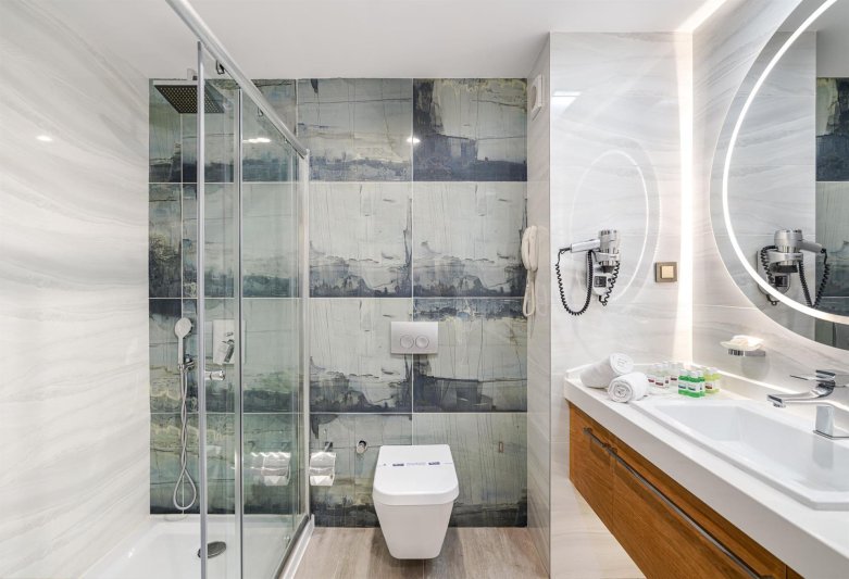 Family Room Land View