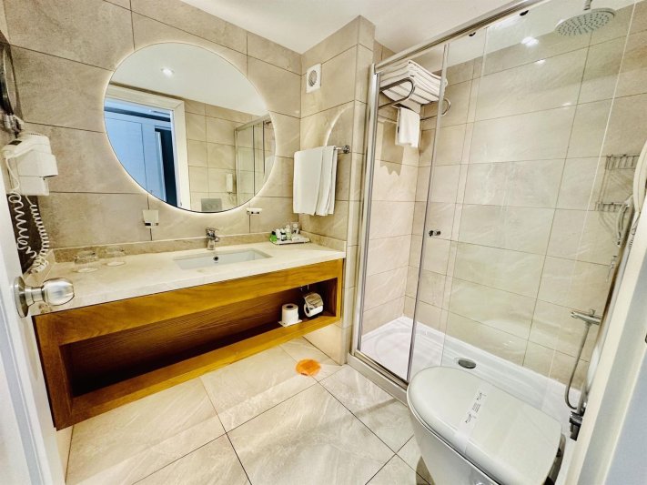 Jacuzzi Terrace Side Sea View