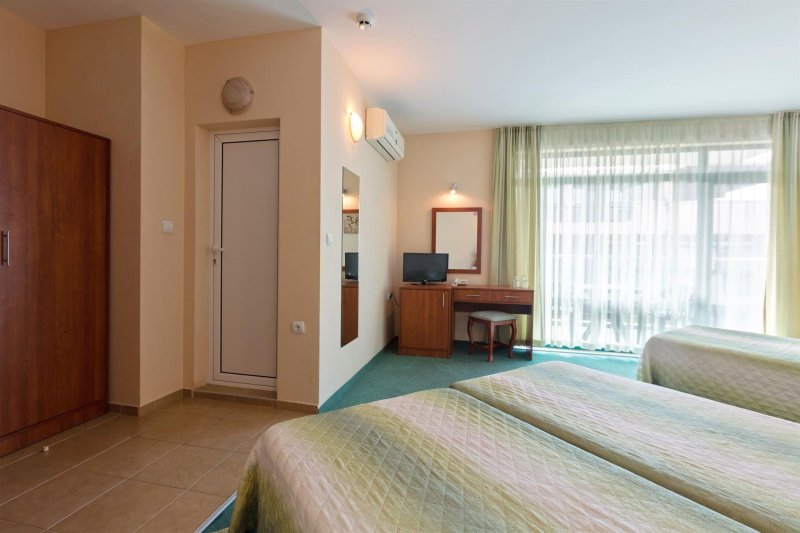 Napospart utazás L & B