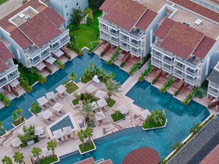 Lara Barut Collection Antalya